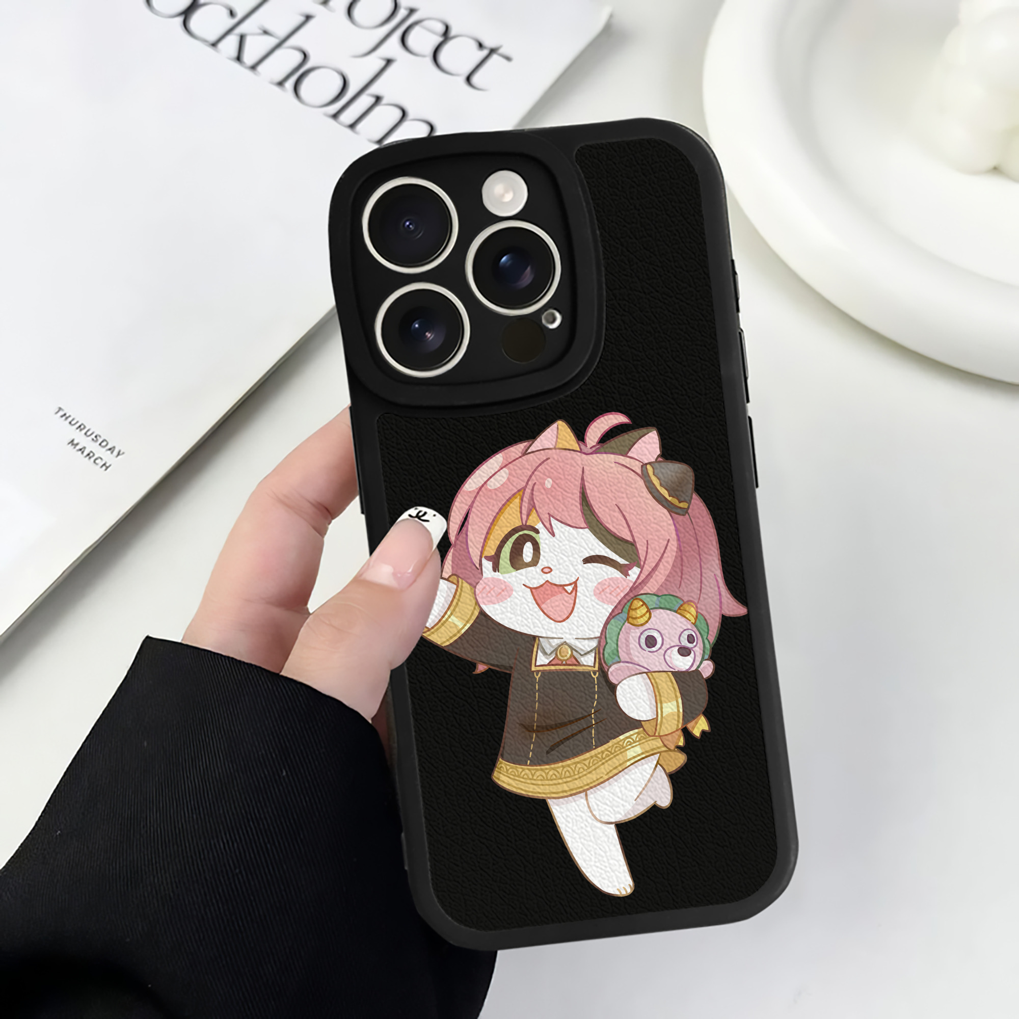 （画像用） SPY×FAMILY间谍家家酒 【iPhone 16シリーズ対応】シリコンスマホケース（レザー調） 材質：シリコン